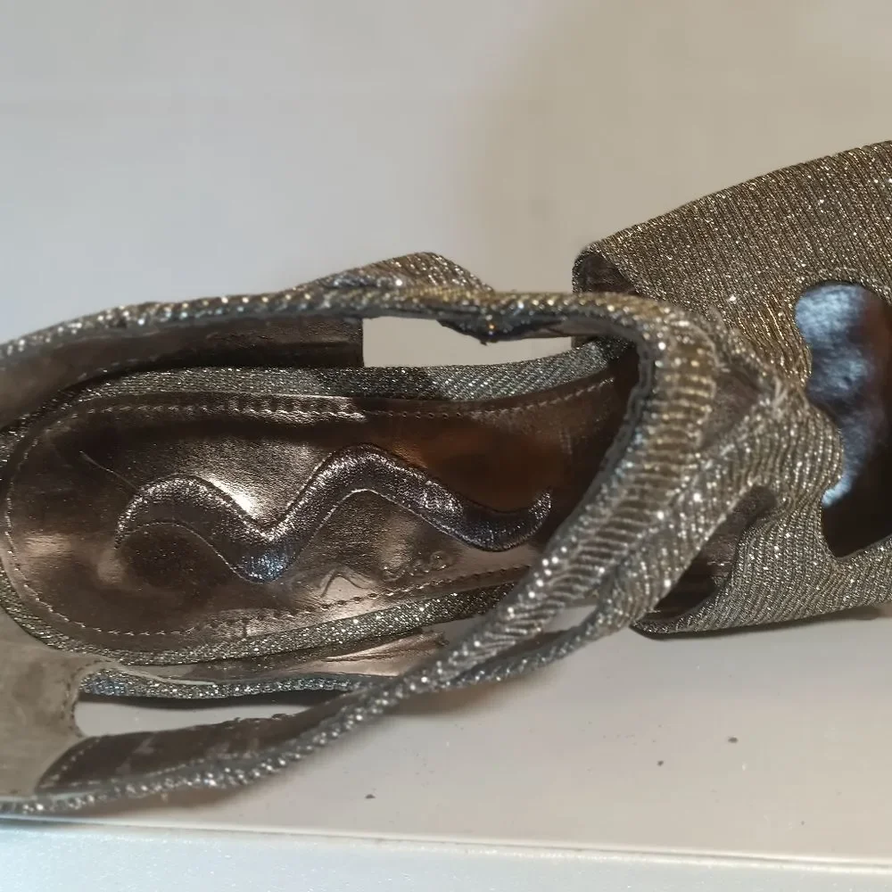 Nina Solid Silver Glitter Sequin Metallic Peep-toe 4